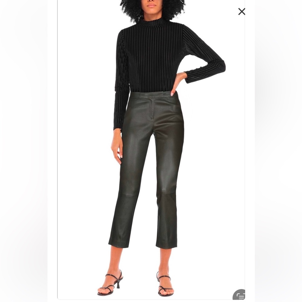 Theory Black Leather Lig Pants
Style ERSTINA L /1010219R
Size 6